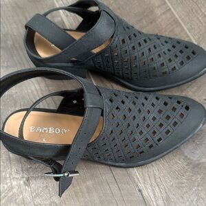 BAMBOO Women's Black Cutout Flats